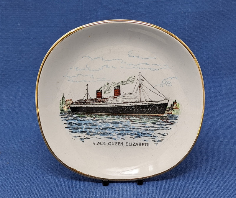 QUEEN ELIZABETH: 1940 - Souvenir china portrait pin dish