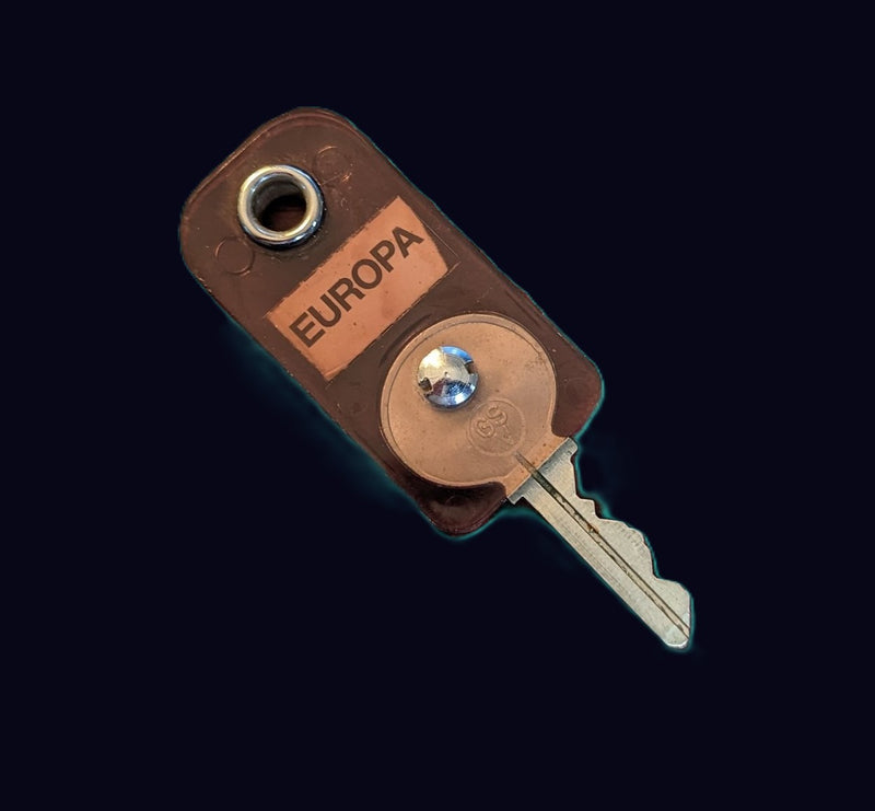 EUROPA: 1982 - Snazzy key & tag to cabin #238