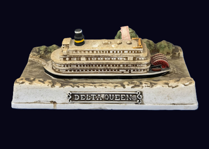 DELTA QUEEN: 1926 - Bourbon bottle ceramic model