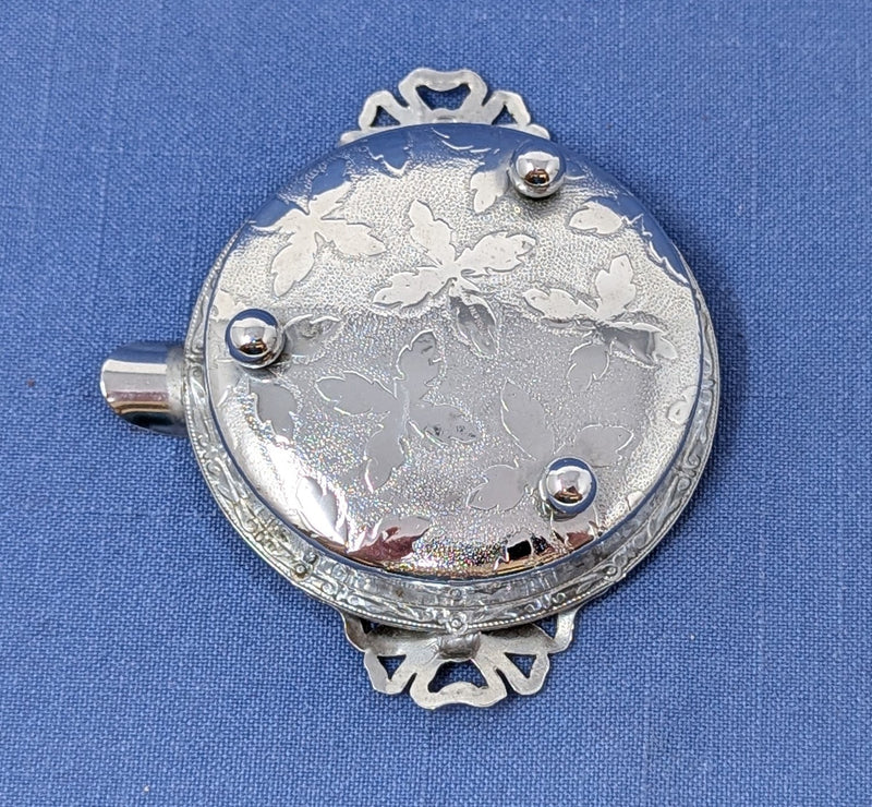 QUEEN ELIZABETH: 1940 - Butterfly wing portrait ashtray