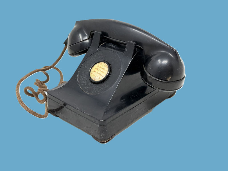 UNITED STATES: 1952 - Telephone from ship