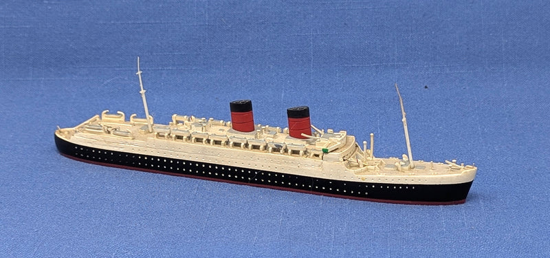 MAURETANIA: 1939 - Diecast model by Hansa