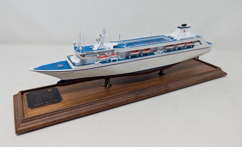 SEAWARD: 1988 - Cased model in 1:650th scale