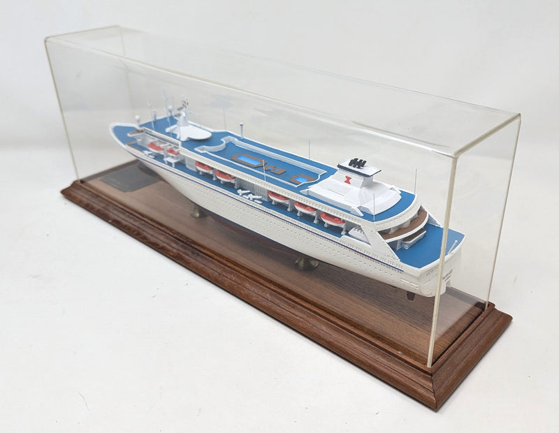 SEAWARD: 1988 - Cased model in 1:650th scale