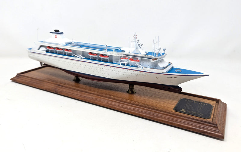 SEAWARD: 1988 - Cased model in 1:650th scale