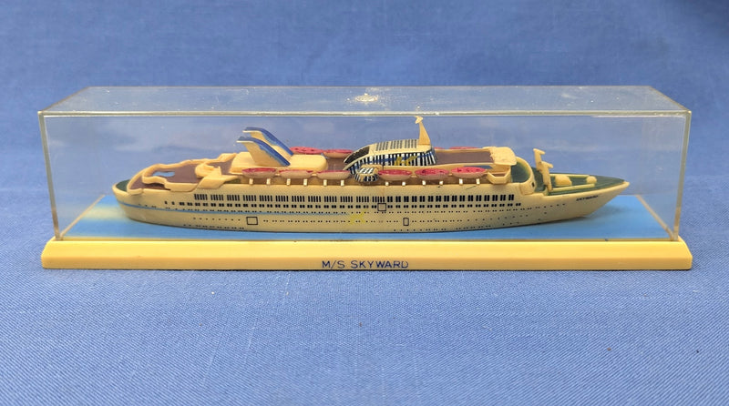 SKYWARD: 1969 - Souvenir model in case