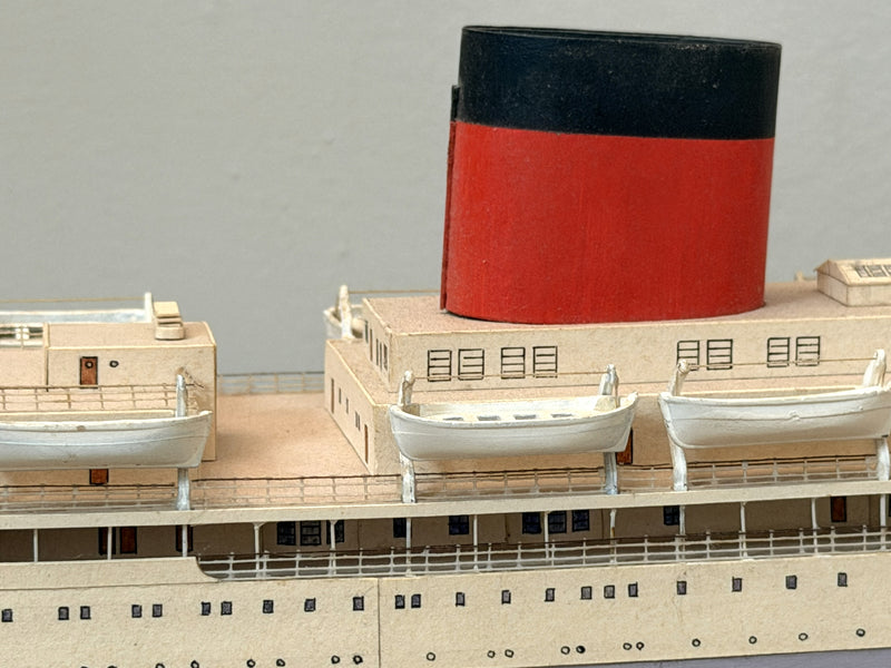 EDINBURGH CASTLE: 1948 - Custom-made model in 1:350th scale