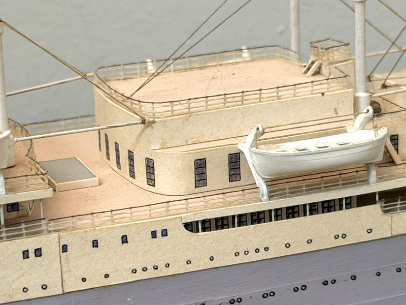 EDINBURGH CASTLE: 1948 - Custom-made model in 1:350th scale