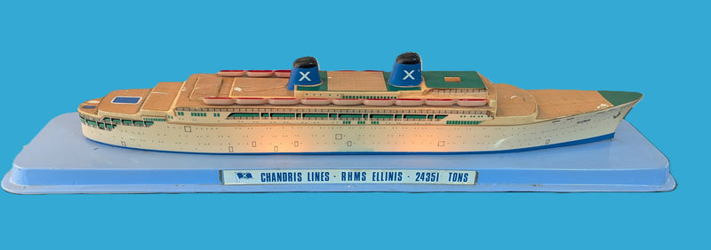 ELLINIS: 1933 - Travel agency model w/ internal lighting