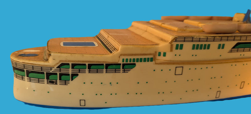 ELLINIS: 1933 - Travel agency model w/ internal lighting