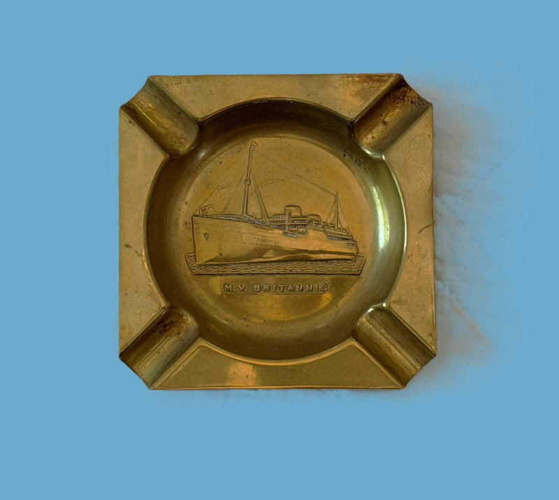 BRITANNIC: 1930 - Souvenir brass portrait ashtray