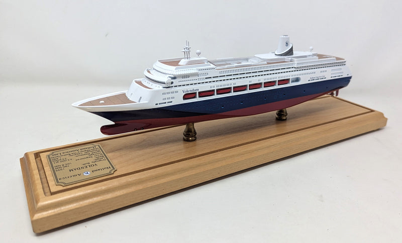 VEENDAM: 1996 - Cased model in 1:820th scale