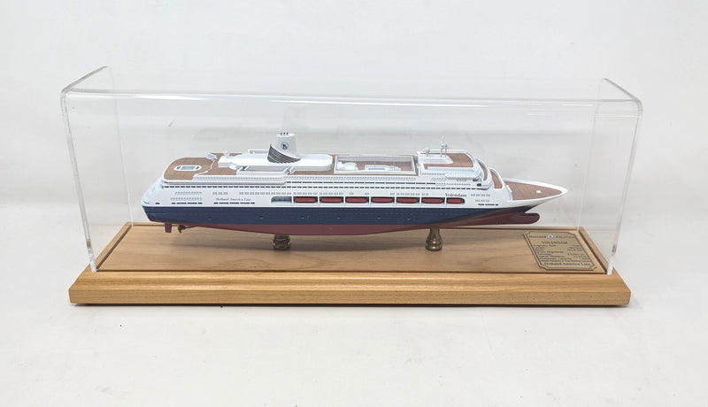 VEENDAM: 1996 - Cased model in 1:820th scale