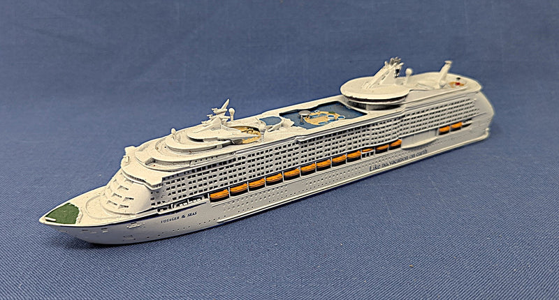 VOYAGER OF THE SEAS: 1999 - CM Models 1:1250th scale diecast ship