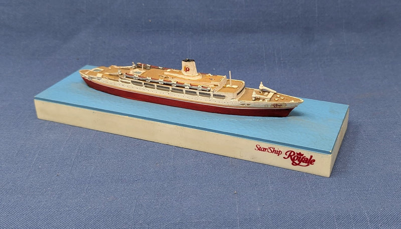 STAR-SHIP ROYALE: 1958 - 1:1250th scale model of handsome Italian painted red