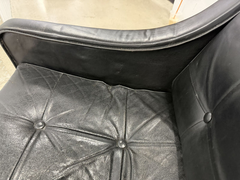 FRANCE: 1962 - Leather lounge chair from First Class Smoking Room