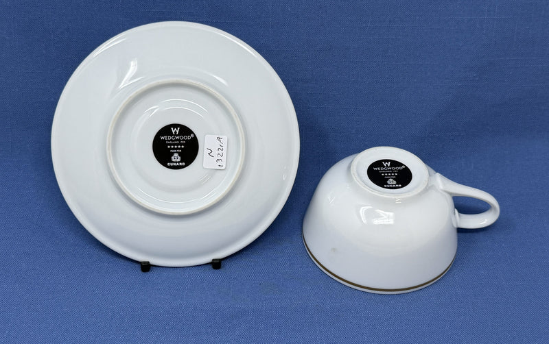 QM2: 2004 - Wedgwood cup & saucer