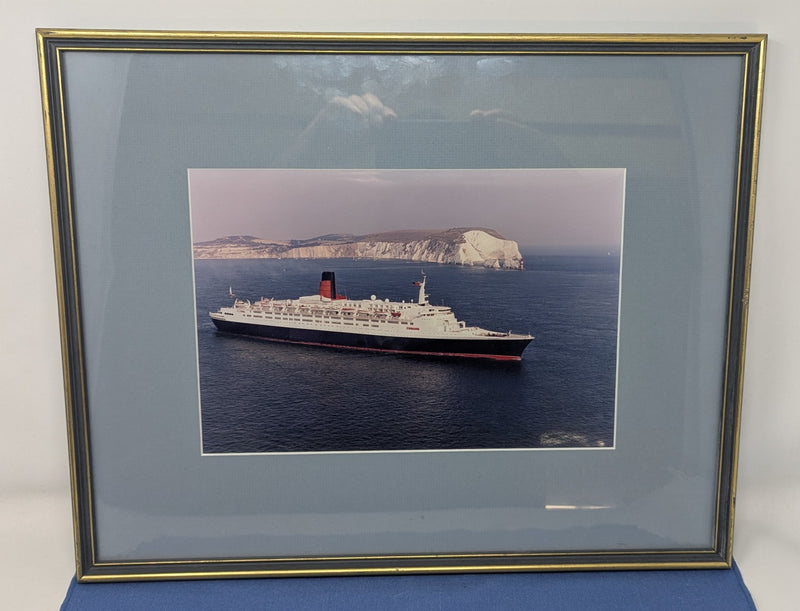 QE2: 1969 - Cliffs of Dover photo signed by Capt. Ron Warwick