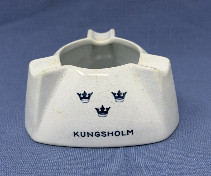 DROTTNINGHOLM, GRIPSHOLM & KUNGSHOLM - 1930s ashtray w/ names