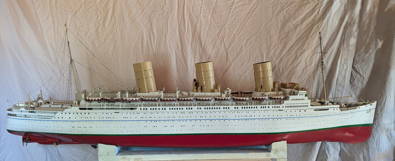 EMPRESS OF BRITAIN: 1931 - Exquisite 1:100 scale, 7.5' exacting model w/ interiors