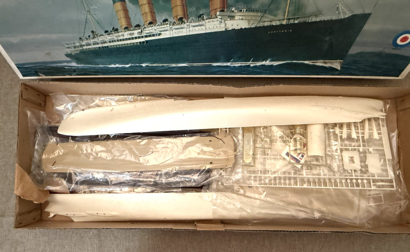 LUSITANIA: 1907 - Entex 1:350th scale model kit