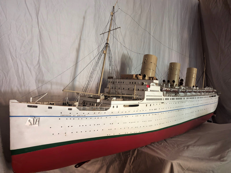 EMPRESS OF BRITAIN: 1931 - Exquisite 1:100 scale, 7.5' exacting model w/ interiors