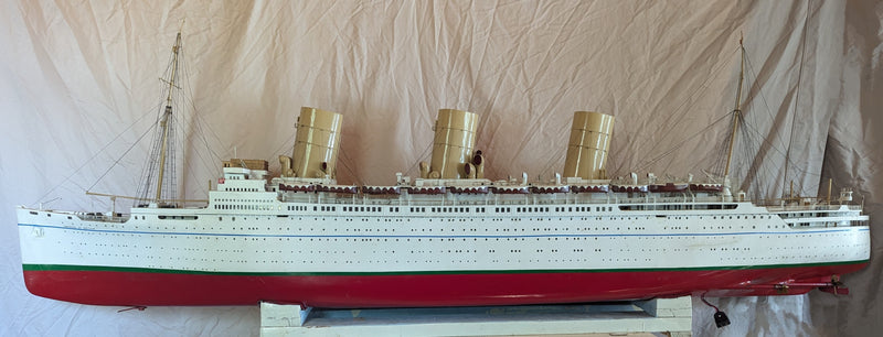 EMPRESS OF BRITAIN: 1931 - Exquisite 1:100 scale, 7.5' exacting model w/ interiors