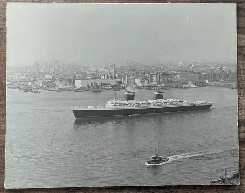 UNITED STATES: 1952 - Large & original Moran Towing aerial view of ship