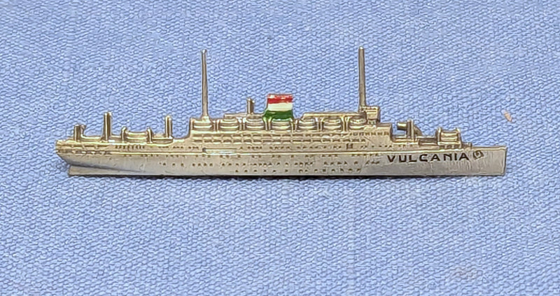 VULCANIA: 1928 - Well-detailed ship pin