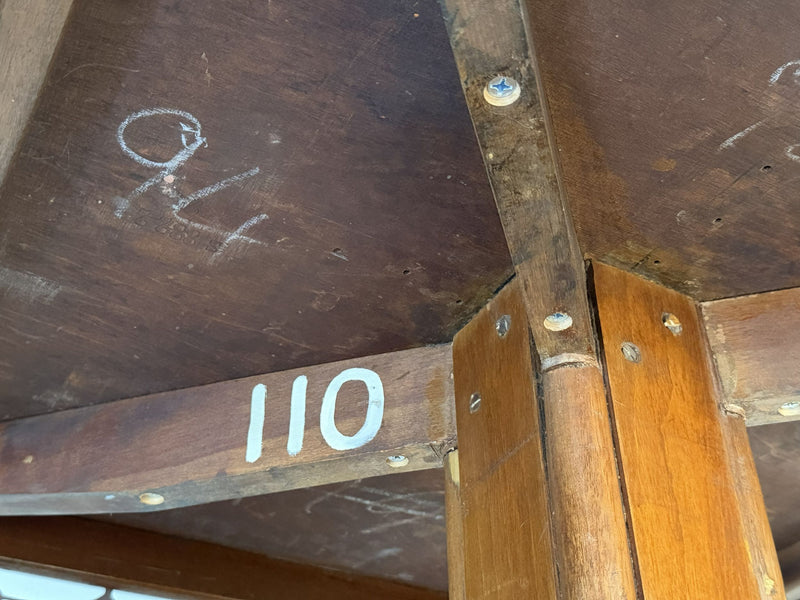 QUEEN MARY: 1936 - Original First Class dining room table