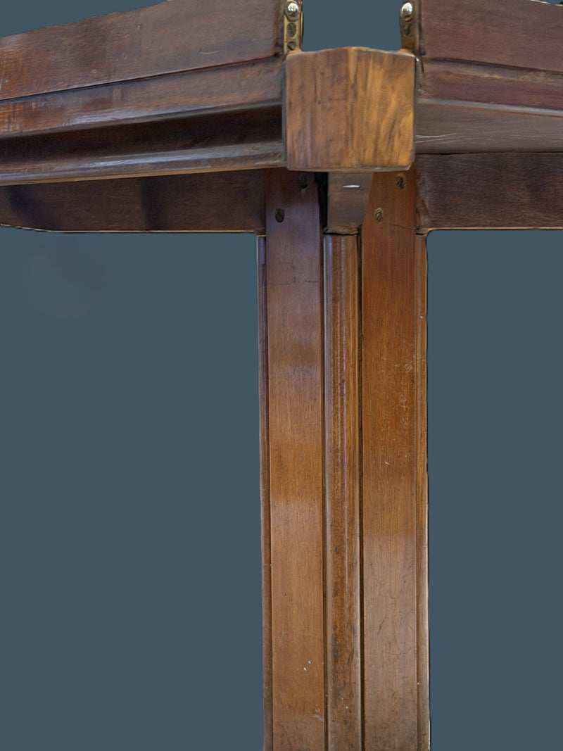 QUEEN MARY: 1936 - Original First Class dining room table