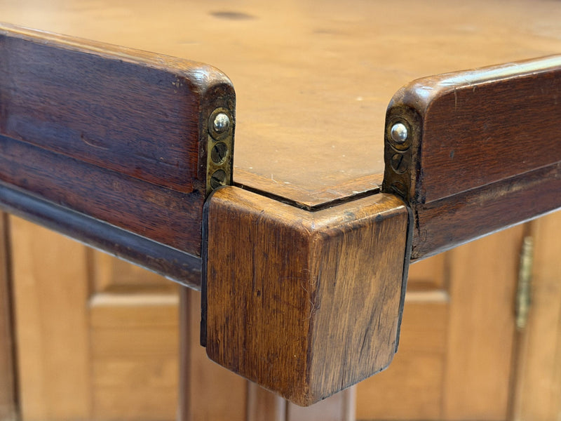 QUEEN MARY: 1936 - Original First Class dining room table
