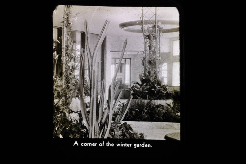 NORMANDIE: 1935 - 15 "Tru-View" 35 mm slides with wonderful details