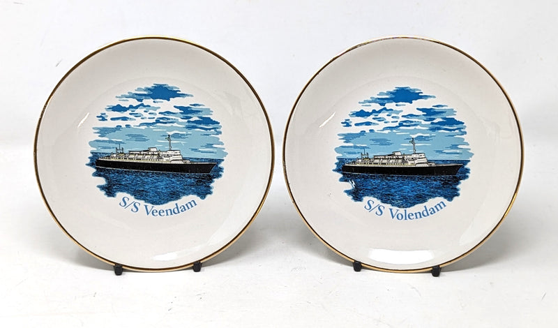 VOLENDAM & VEENDAM: 1958 - Matching souvenir portrait plates