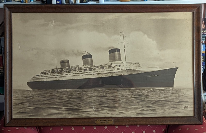 NORMANDIE: 1935 - Original agency portrait at sea