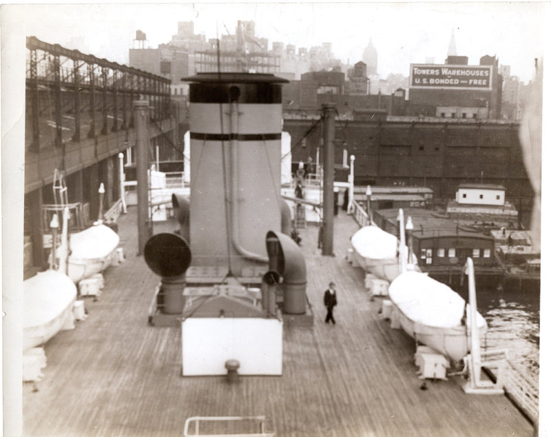 CITY OF BALTIMORE: 1919 - 8 original publicity photos from IMM offices