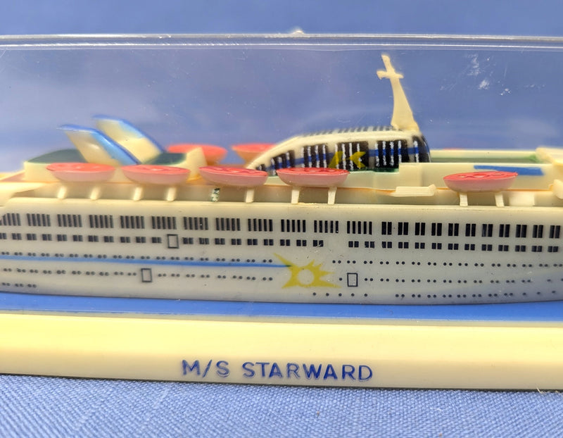 STARWARD: 1968 - Souvenir model in case