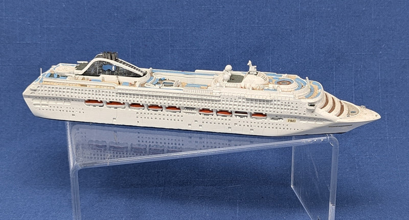 DAWN PRINCESS: 1997 - Diecast 1:1250th scale model