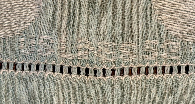 UNITED STATES: 1952 - Beautiful linen tea tablecloth from 1952