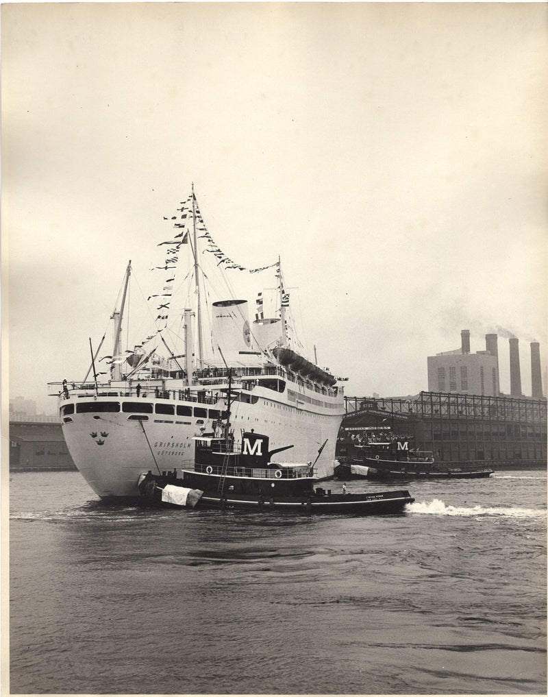 Various Ships - 7 Moran Towing large-format ship photos