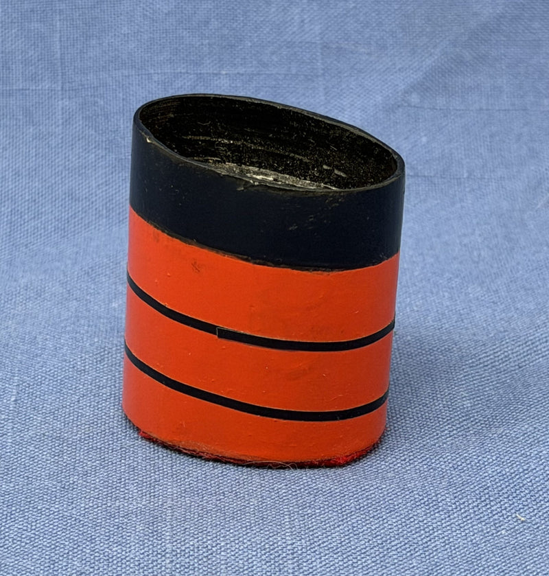 QUEEN ELIZABETH: 1940 - Souvenir wooden funnel