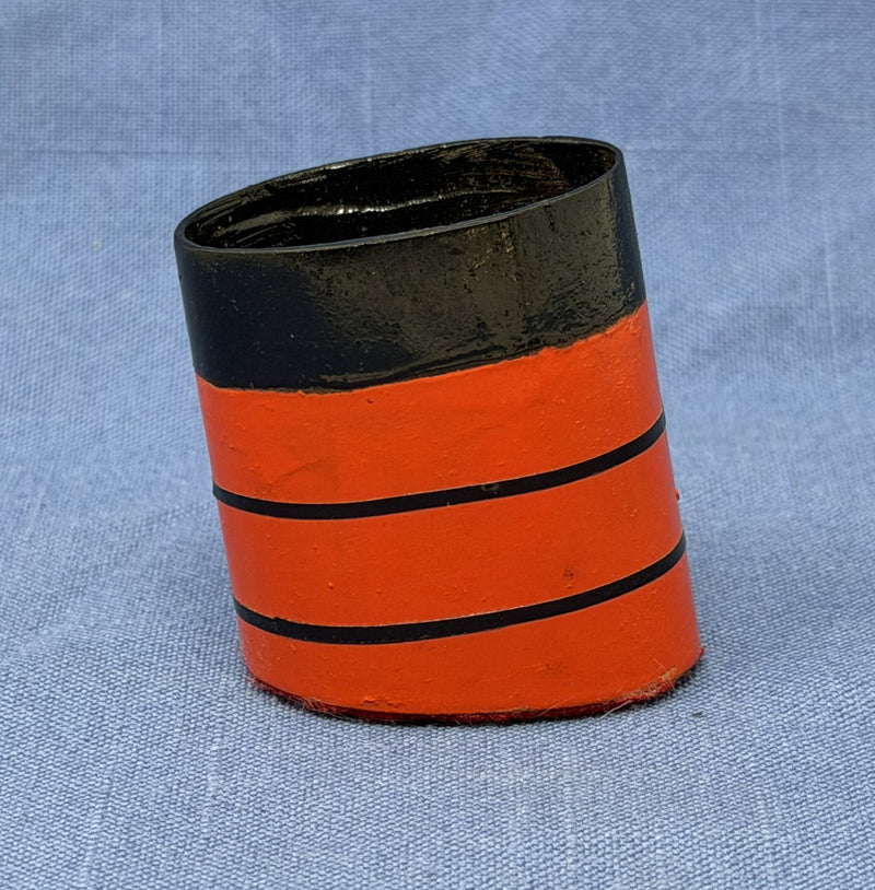 QUEEN ELIZABETH: 1940 - Souvenir wooden funnel