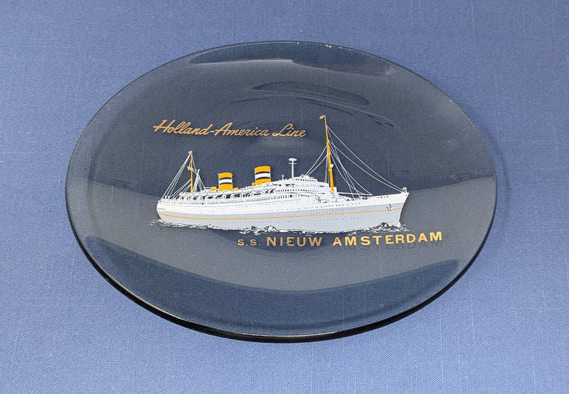 NIEUW AMSTERDAM: 1938 - Smoked glass portrait dish
