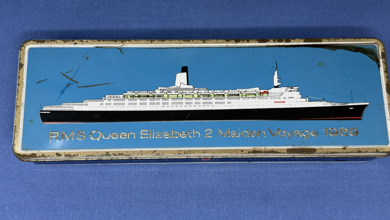 QE2: 1969 - Maiden voyage Rothmans' portrait tin